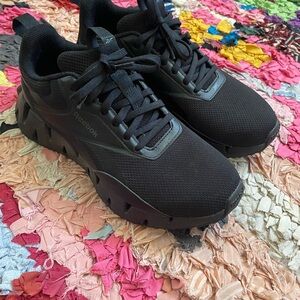 Reebok Men's Black Athletic Sneakers